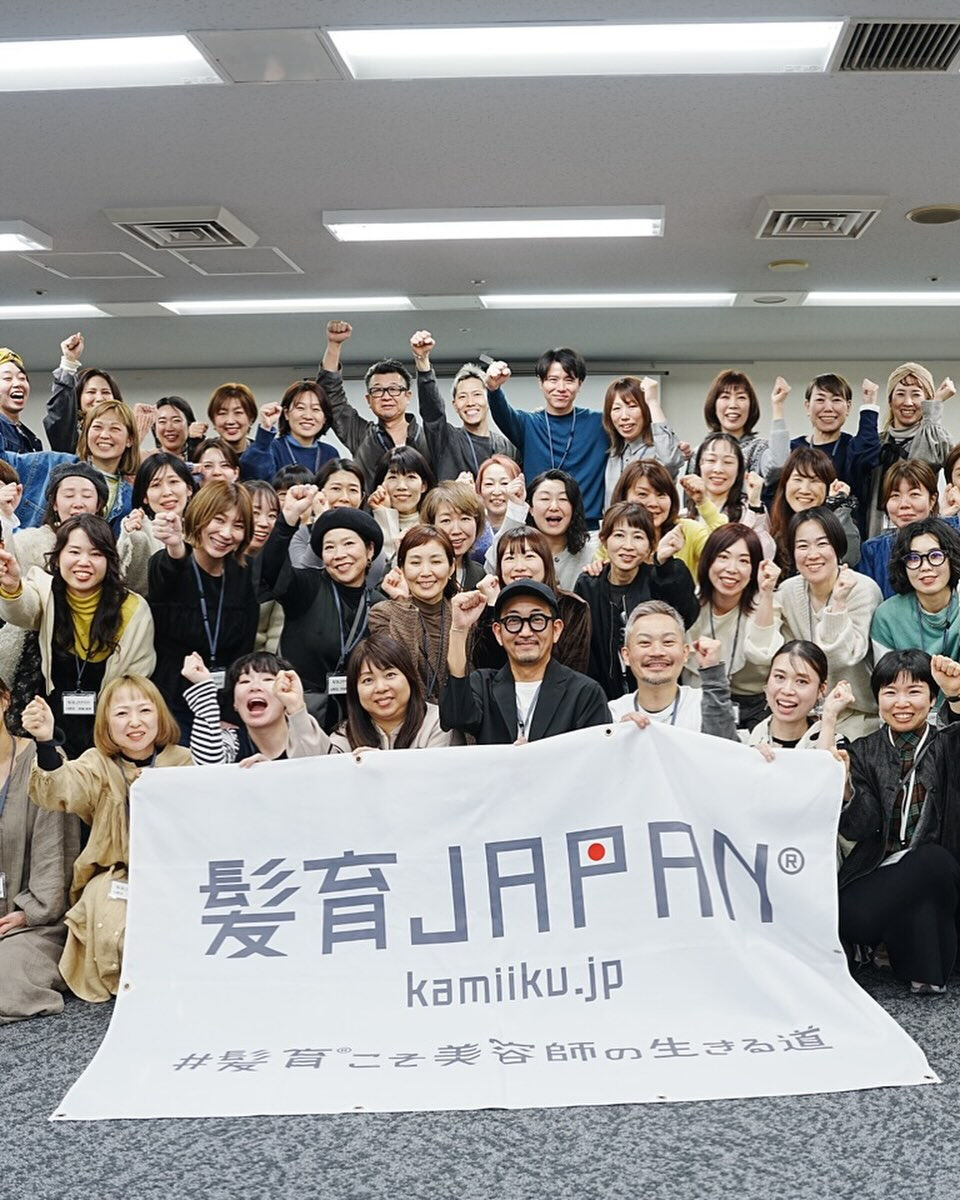 こんにちは、調布市にあるプライベートヘアサロンOkuの酒井で